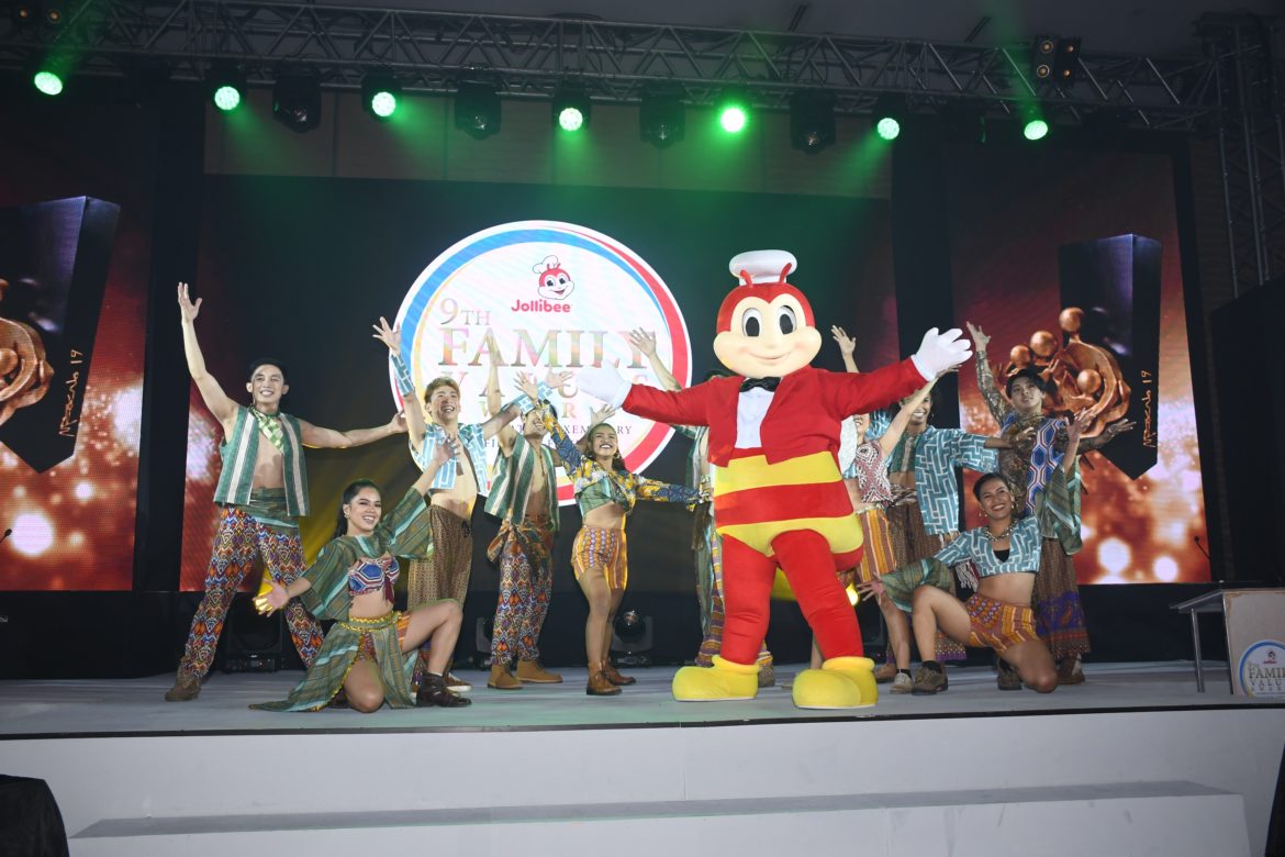 Inspiring, Leading, and making a difference: Jollibee honors exemplary families  in 9th Jollibee Family Values Awards